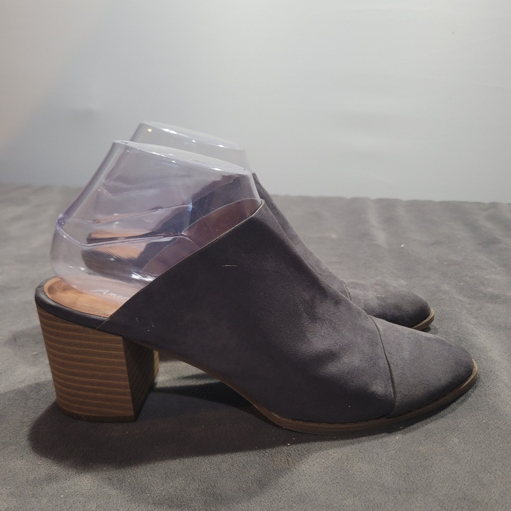 American Eagle Womens Gray Faux Suede Pointed Toe Block Heel Mule Shoes Size 7.5